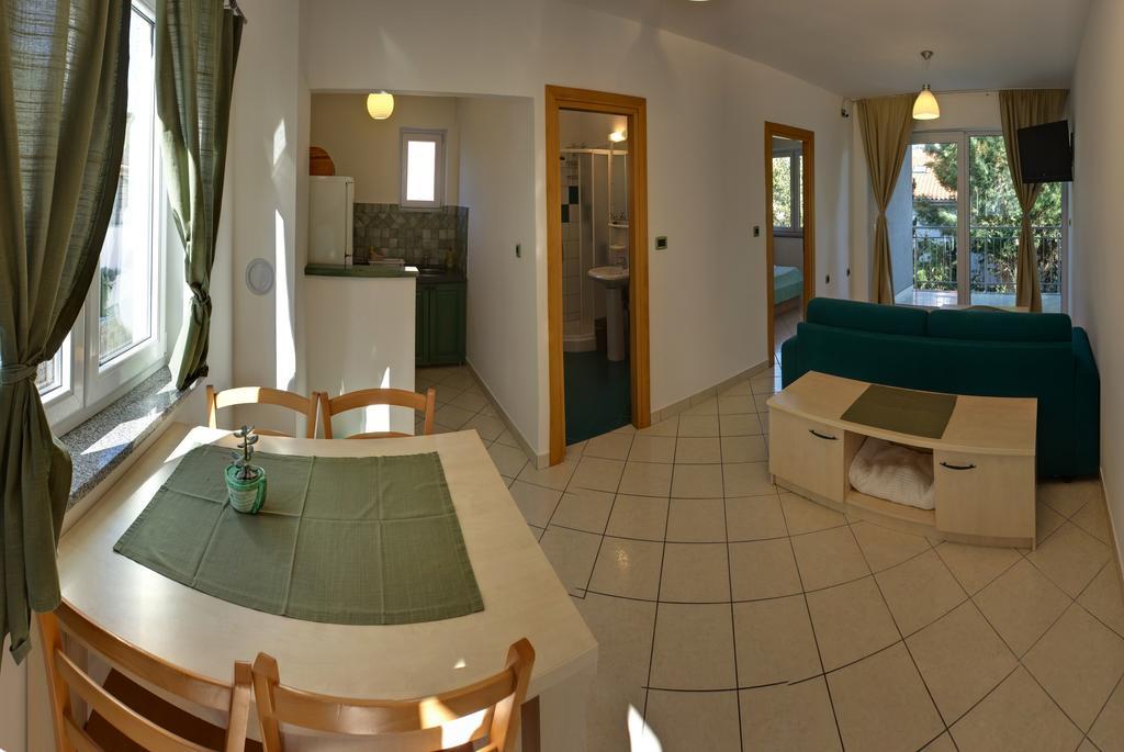 Vis A Vis Apartments Baška Chambre photo