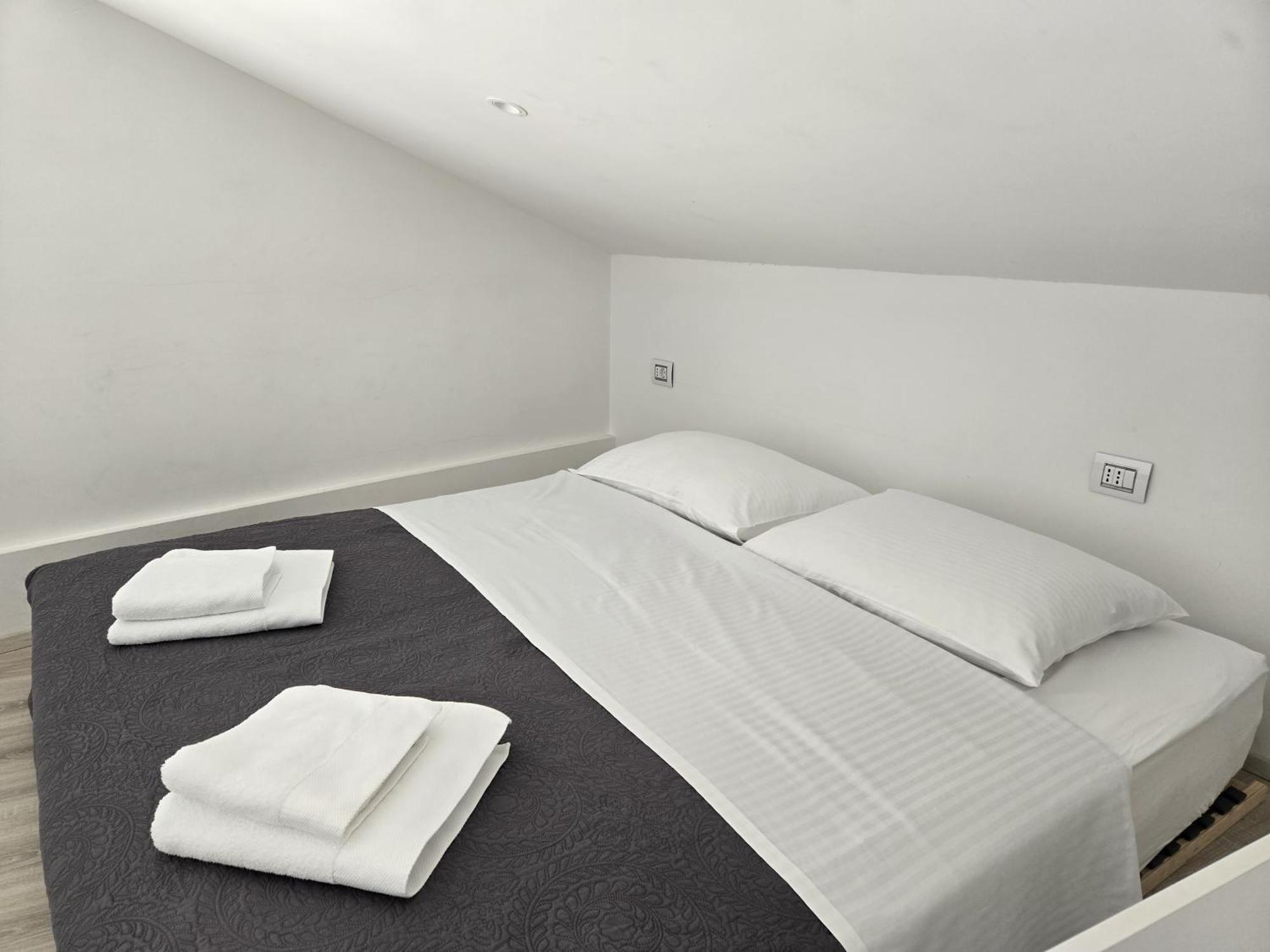 Vis A Vis Apartments Baška Extérieur photo